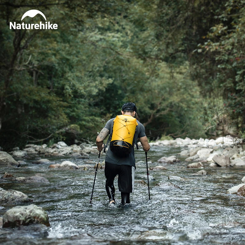 Mochila Impermeável Naturehike com Divisória Seco e Molhado