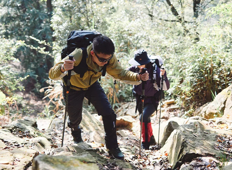 Bastões de Caminhada Naturehike de Fibra de Carbono (Par)